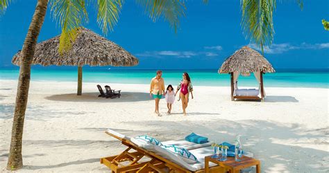 Find Chiaramonti Beach Resorts .